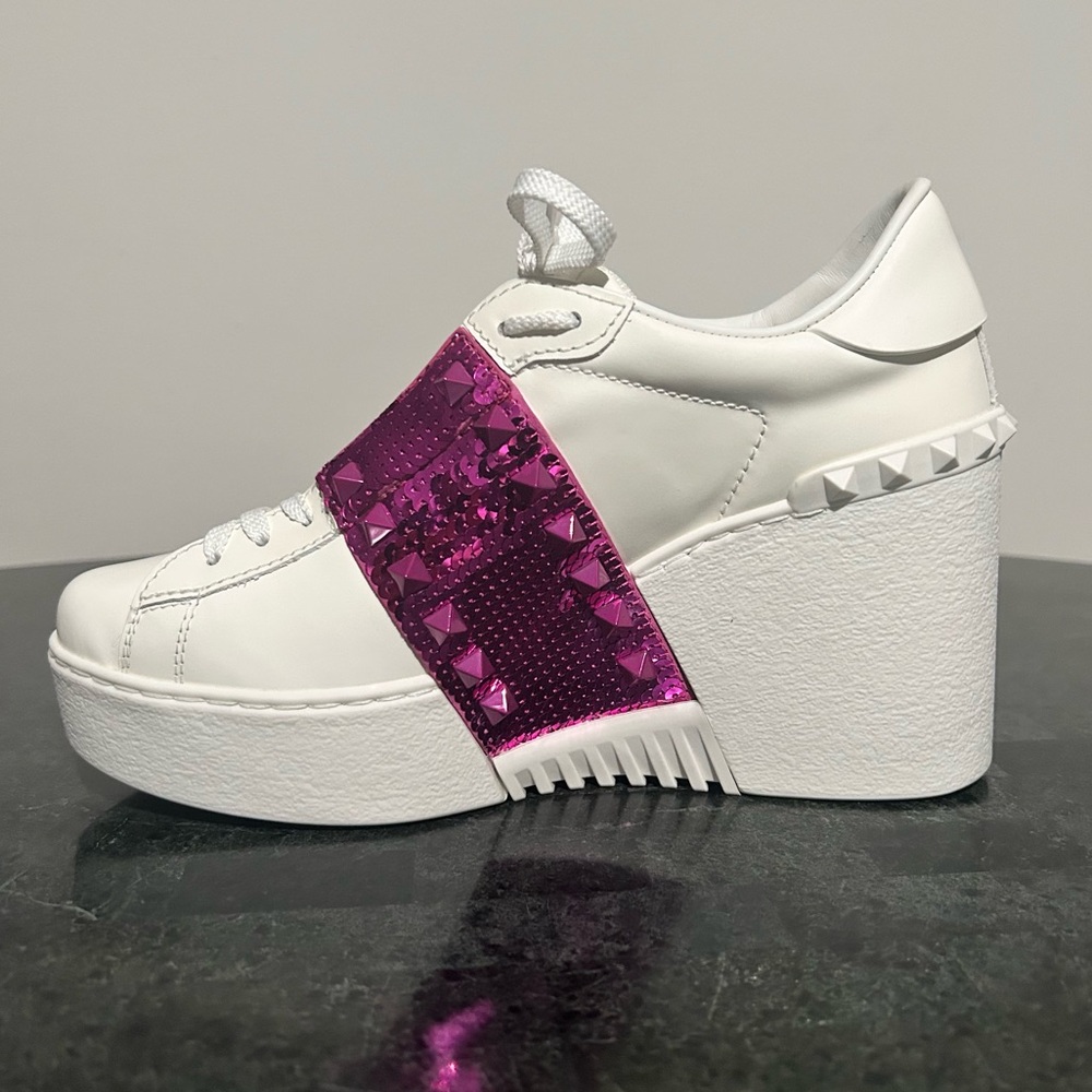 NWOT AUTHENTIC Valentino Garavani Rockstud Untitled Platform Sneakers. BEAUTIFUL - Picture 5 of 16